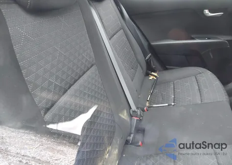 2020 Kia Rio 5-Door S z USA, uszkodzony, nr VIN 3KPA25AD7LE312132